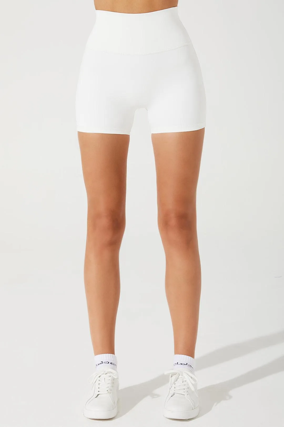 Elvi Biker Short - White