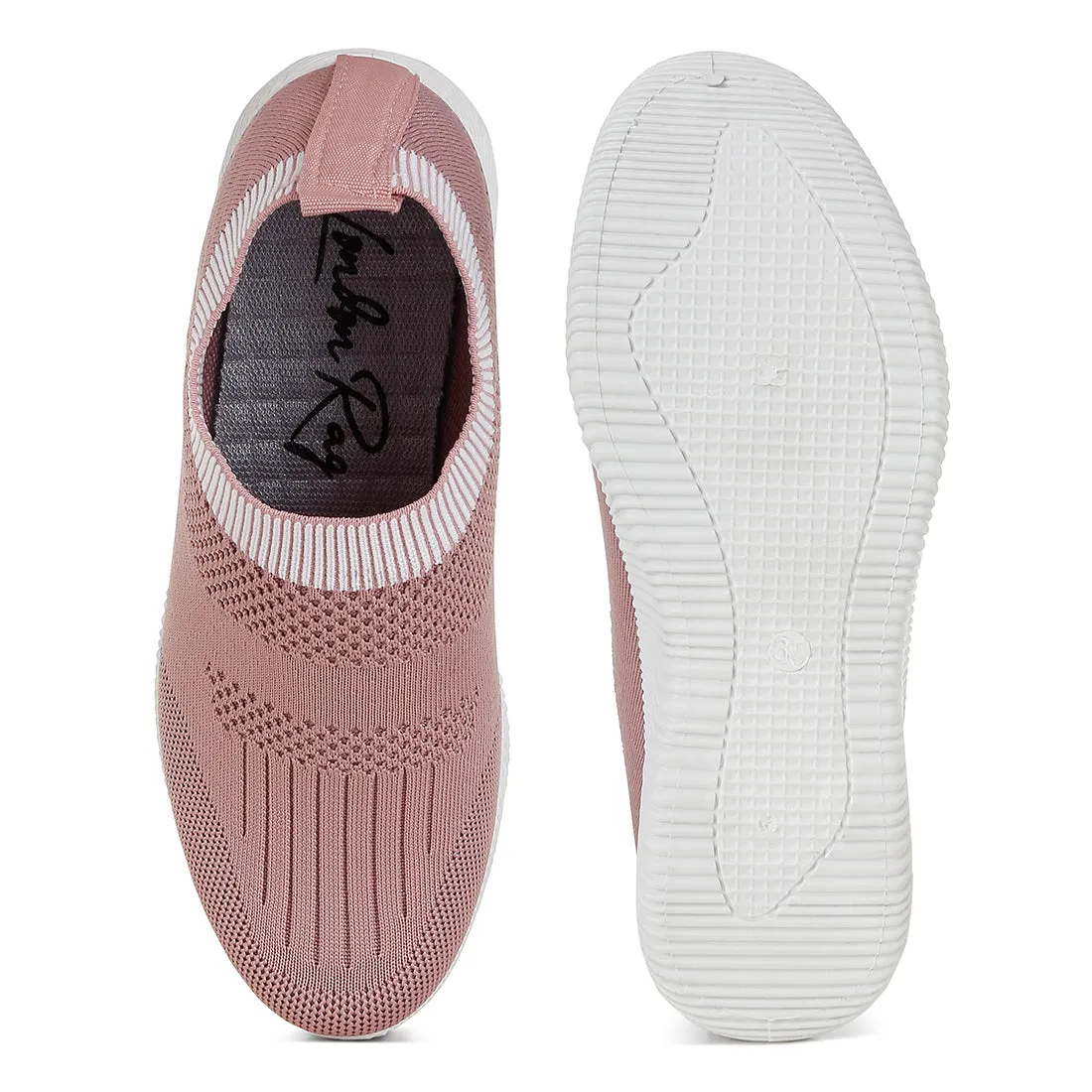 Flyknit Walking Sneakers