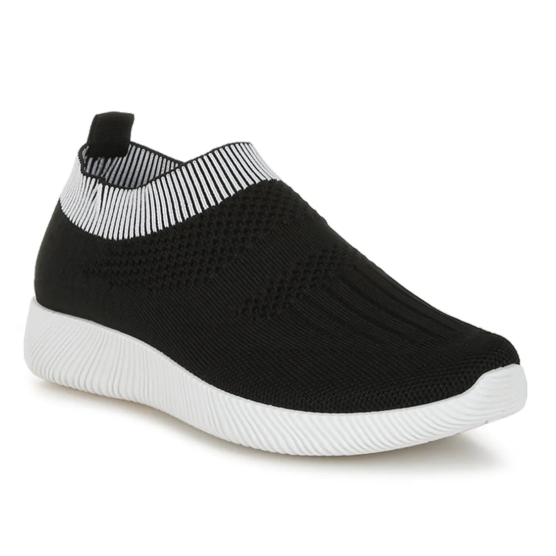 Flyknit Walking Sneakers