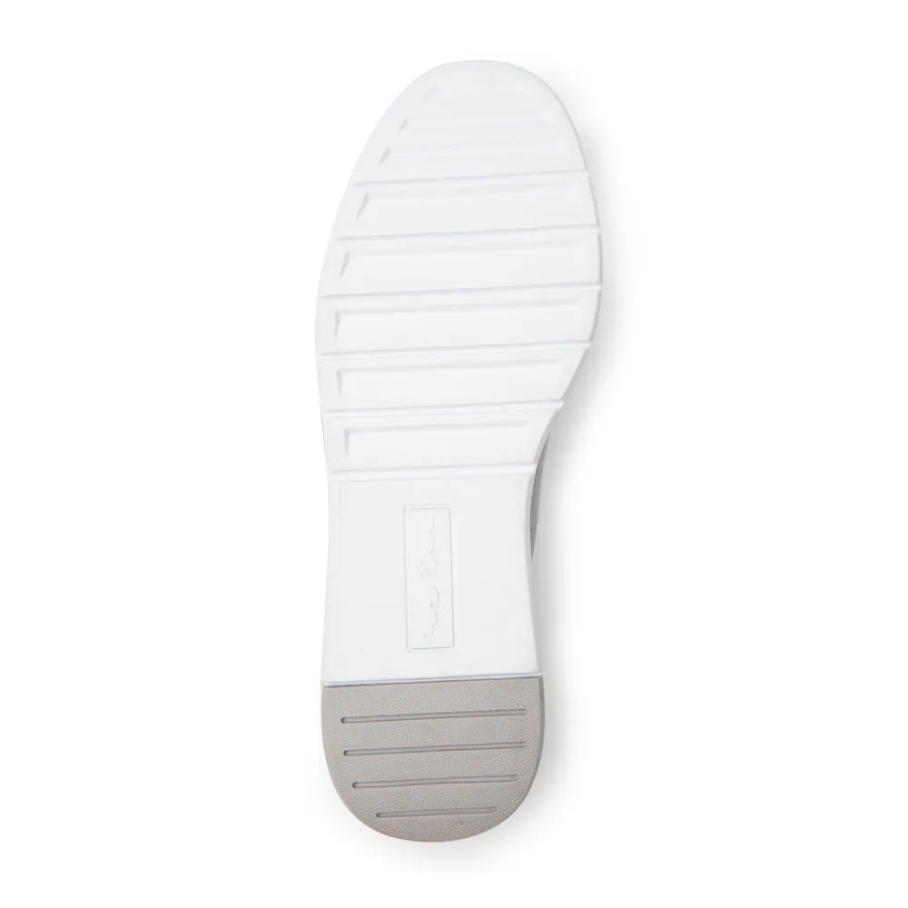 Me Too Gage Slip On Casual Comfort Slip On Low Top Sneakers Frost Grey Nubuck