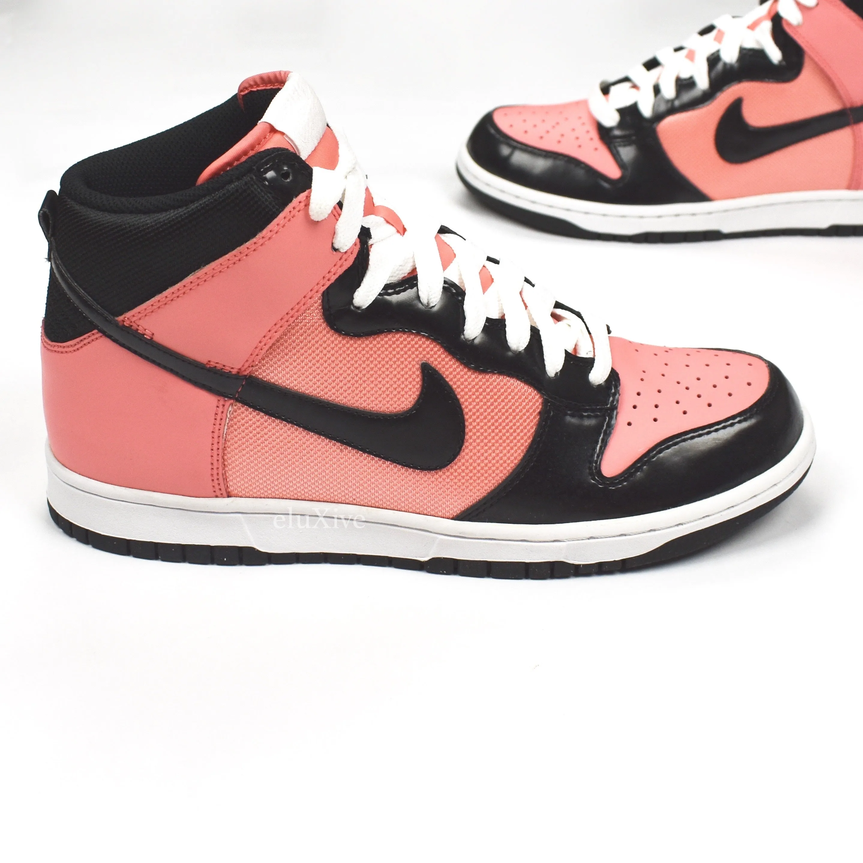 Nike - Dunk High (Bright Peach/Black/White)