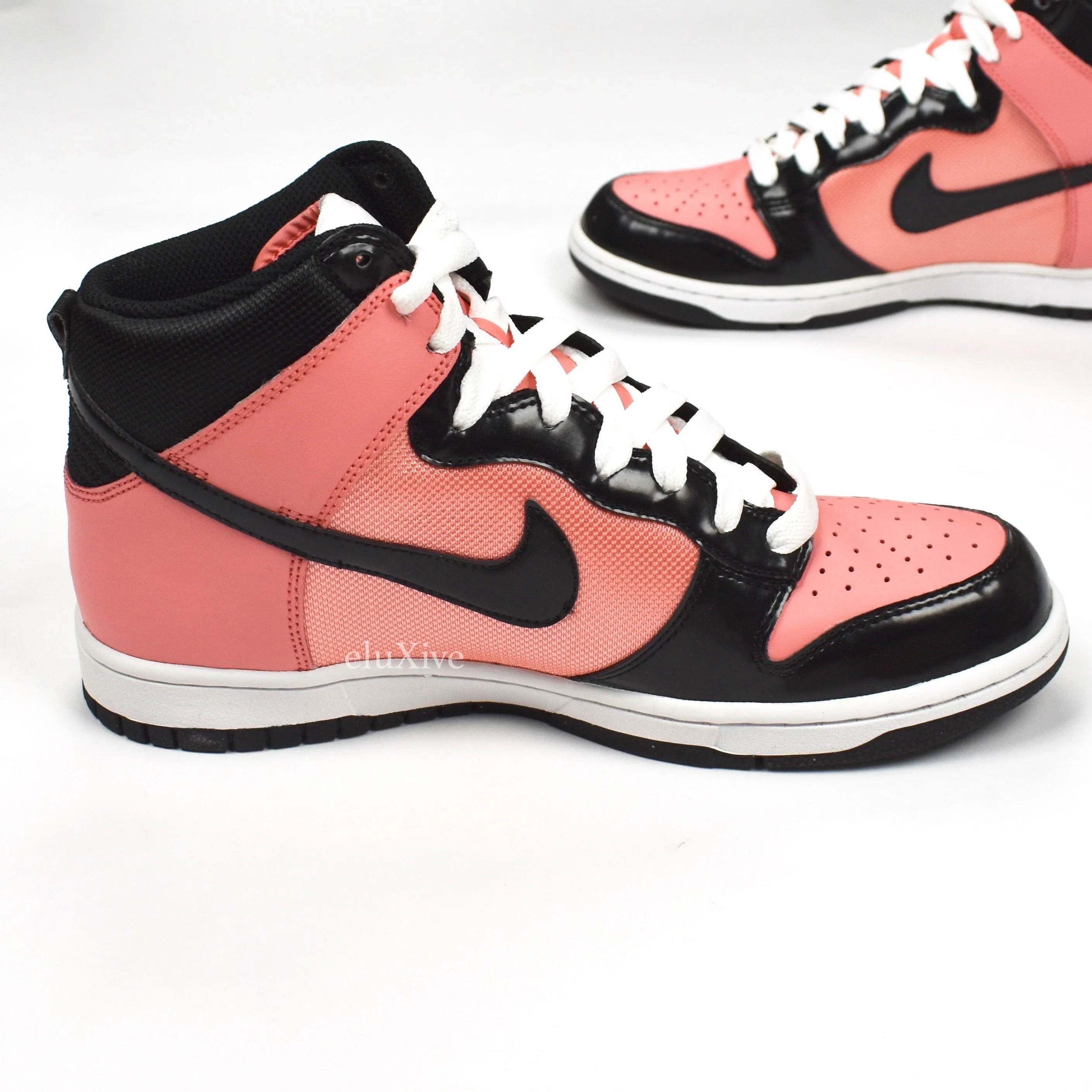 Nike - Dunk High (Bright Peach/Black/White)