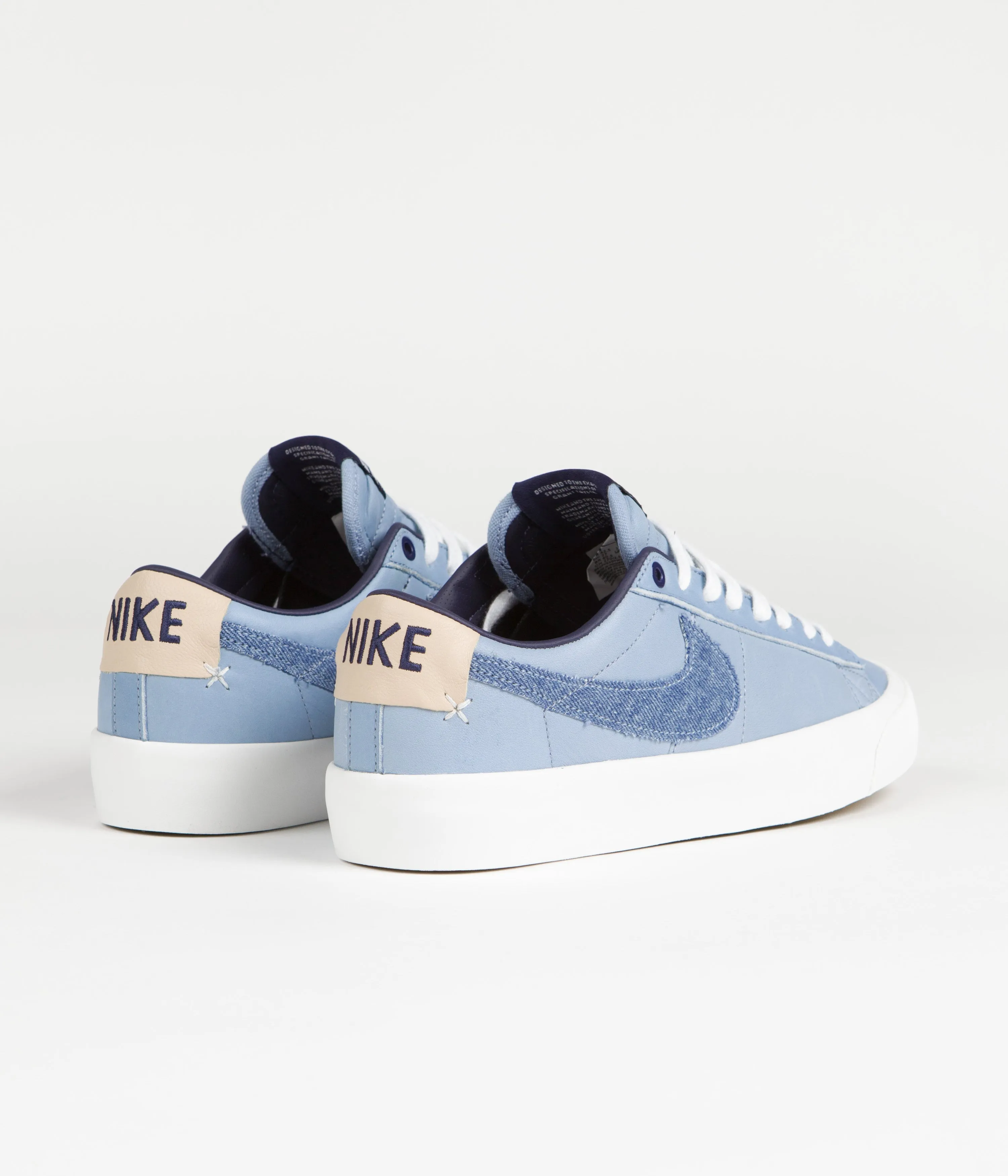 Nike SB Blazer Low Pro GT Premium Shoes - Summit White / Midnight Navy - Summit White