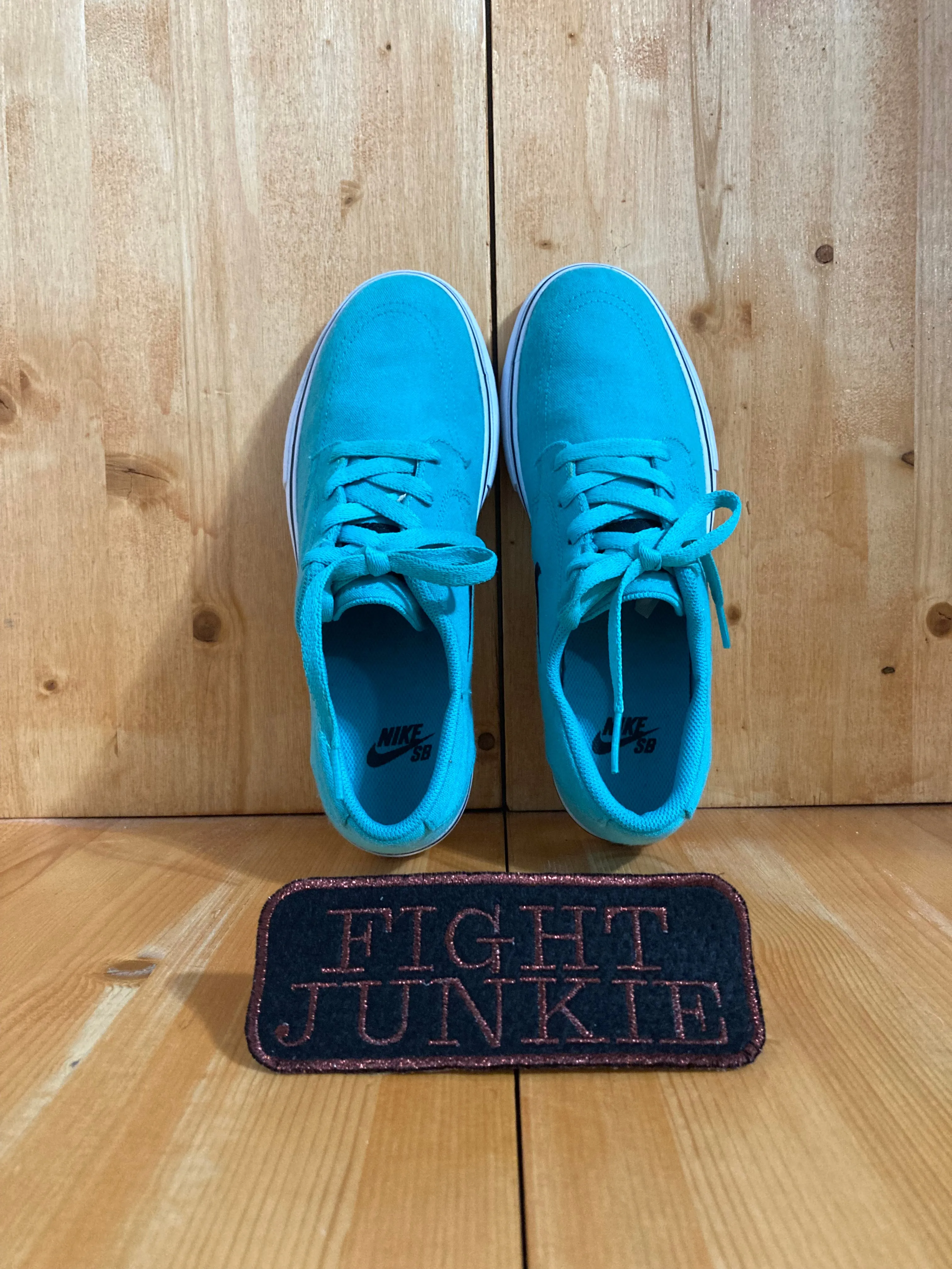 NIKE SB CLUTCH TIFFANY DUNK Youth Size 7 Skateboarding Shoes Sneakers Teal 729825-421