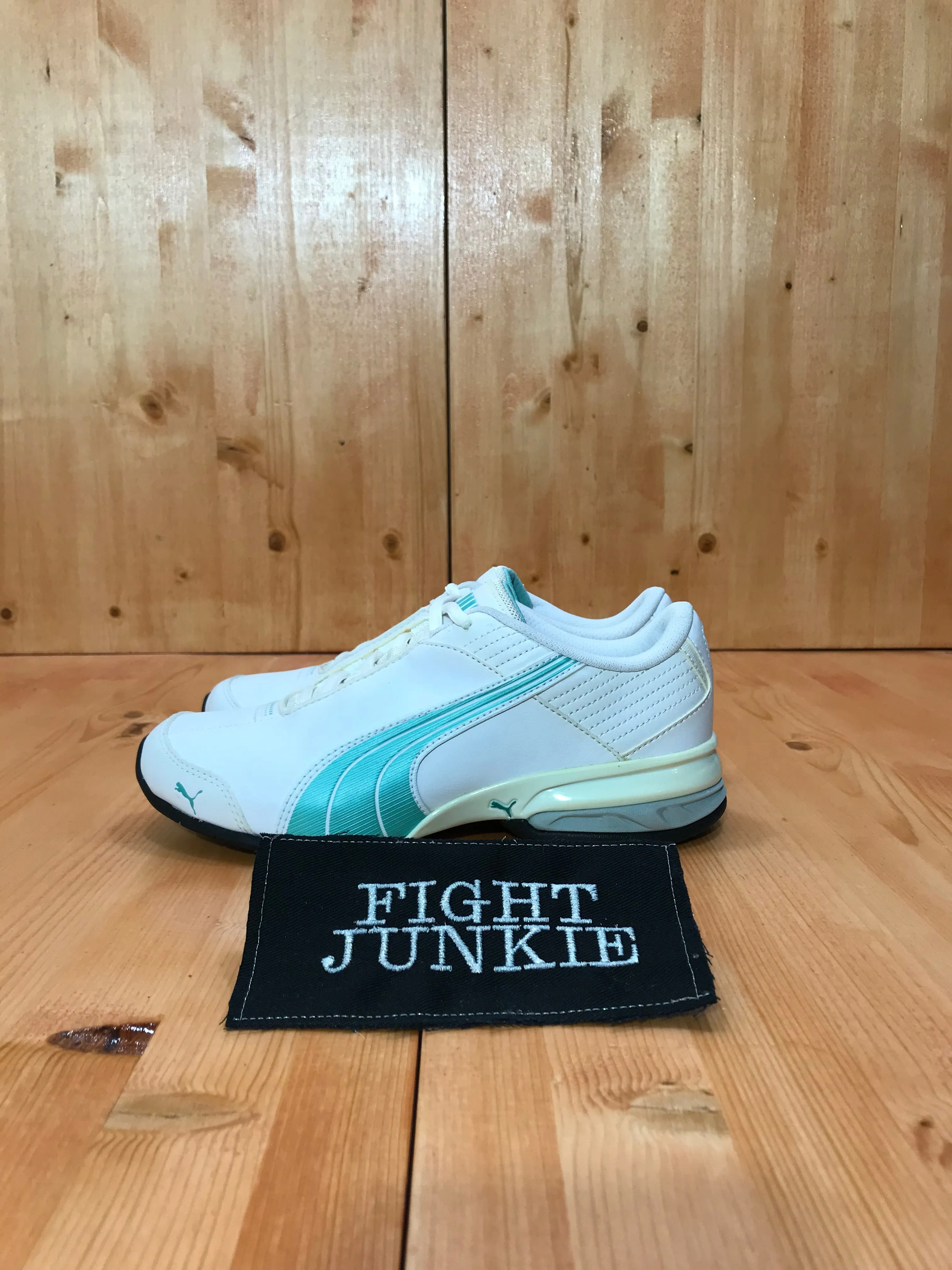 NWOT PUMA SUPER ELEVATE Womens Size 6 Running Shoes Sneakers
