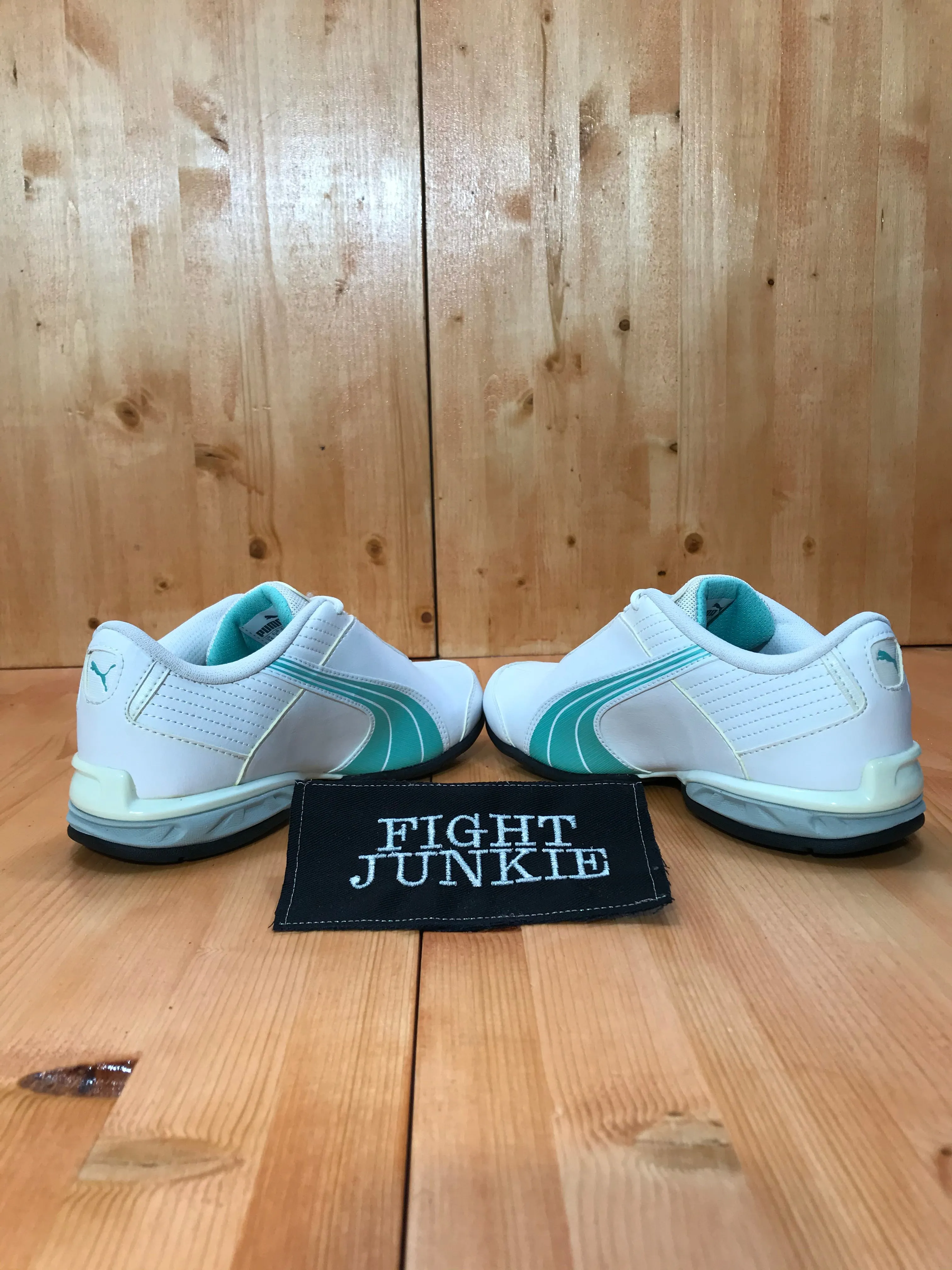 NWOT PUMA SUPER ELEVATE Womens Size 6 Running Shoes Sneakers